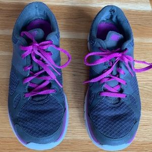 Nike Womens Flex Grey Purple Running Shoes size 8